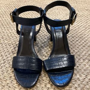 M. Gemi navy sandals
